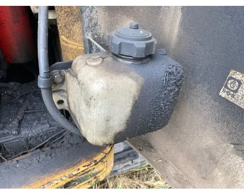 CAT 277 Equip Radiator Overflow Bottle
