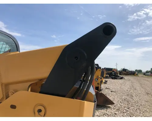 CAT 299D  Equip Loader Arm