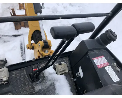 CAT 301.7D Equip Controls