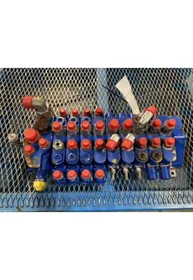 CAT 301.7D Equip Hydraulic Valve