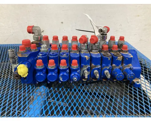 CAT 301.7D Equip Hydraulic Valve