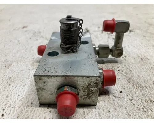 CAT 301.7D Equip Hydraulic Valve