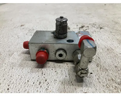 CAT 301.7D Equip Hydraulic Valve