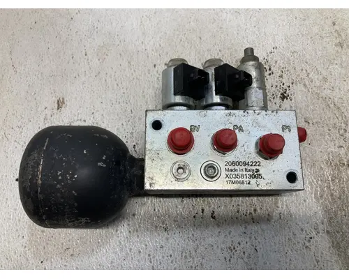 CAT 301.7D Equip Hydraulic Valve