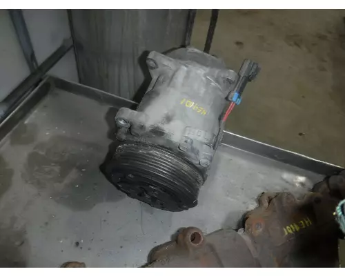 CAT 3116 Air Conditioner Compressor