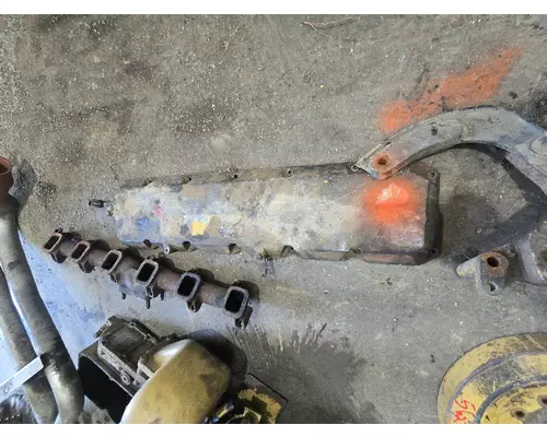 CAT 3116 Valve Cover