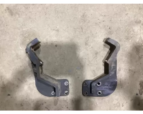 CAT 3126 Engine Mounts