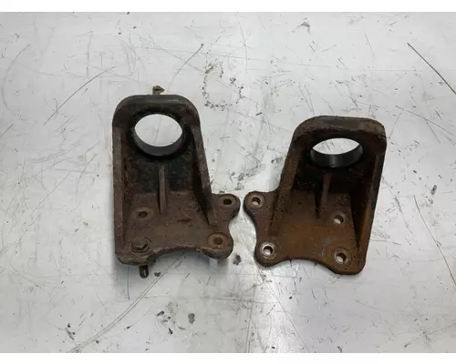 CAT 3126 Engine Mounts