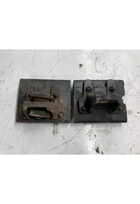 CAT 3126 Engine Mounts