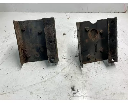 CAT 3126 Engine Mounts