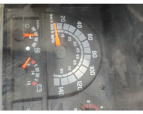 CAT 3126 Instrument Cluster