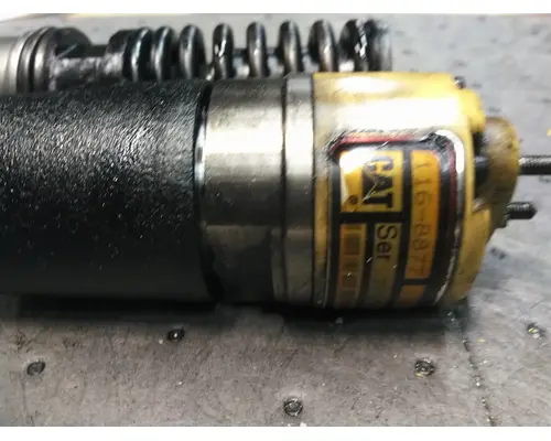 CAT 3176B FUEL INJECTOR