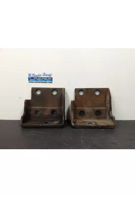 CAT 3176 Engine Mounts