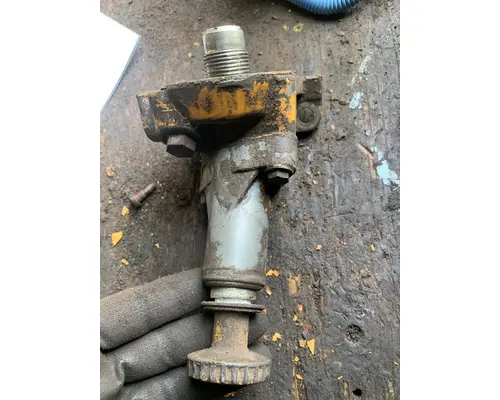 CAT 3176 Filter Housing  Oil 