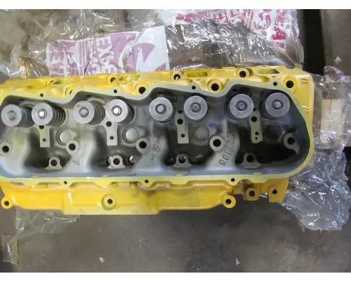 CAT 3208T Cylinder Head