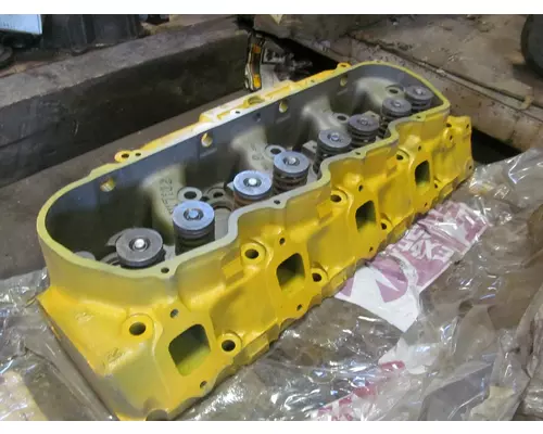 CAT 3208T Cylinder Head