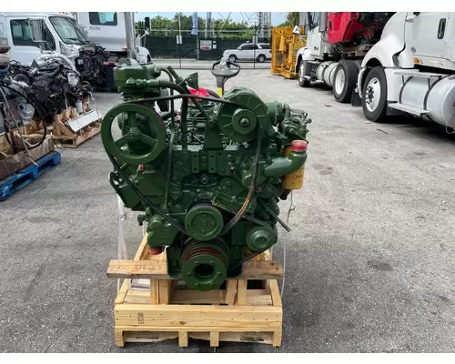 CAT 3208T Engine Assembly