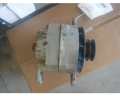 CAT 3208 Alternator