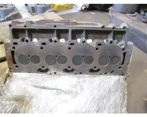 CAT 3208 Cylinder Head