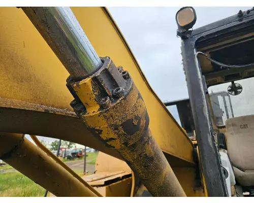 CAT 325AL Equip Hydraulic Cylinder