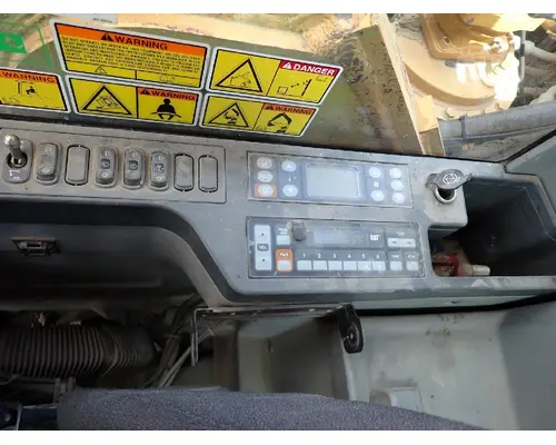 CAT 325C Equipment (Whole Vehicle)