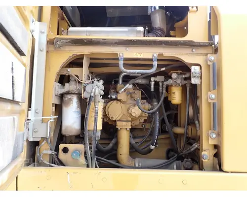 CAT 325C Equipment (Whole Vehicle)