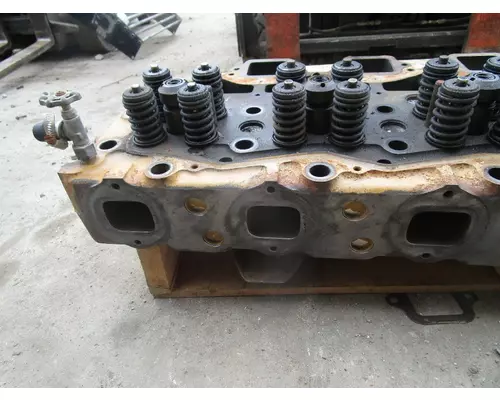 CAT 3406B Cylinder Head