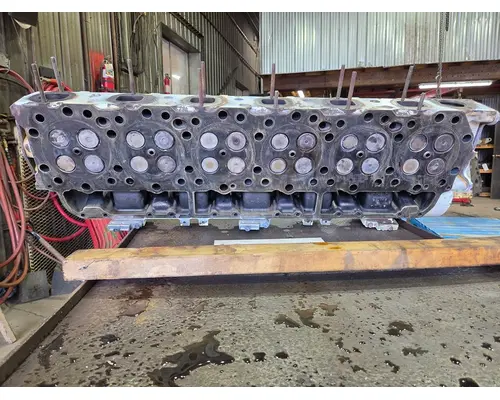 CAT 3406B Cylinder Head