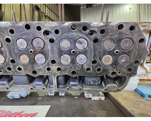 CAT 3406B Cylinder Head