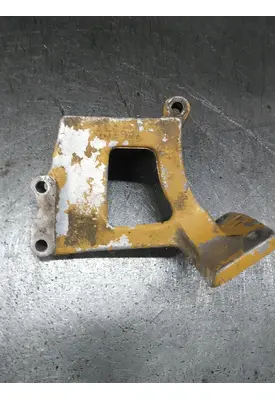CAT 3406B ENGINE BRACKET