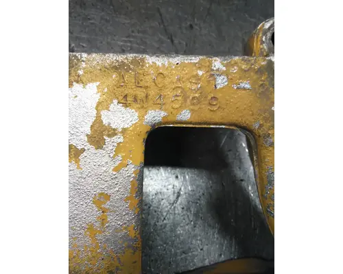 CAT 3406B ENGINE BRACKET