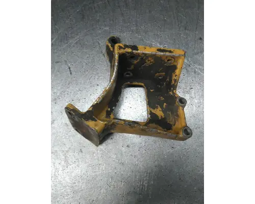 CAT 3406B ENGINE BRACKET