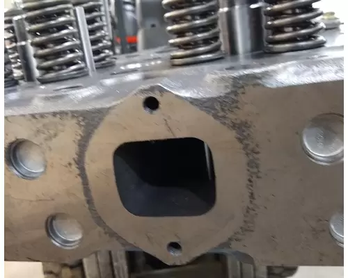 CAT 3406B Engine Head Assembly