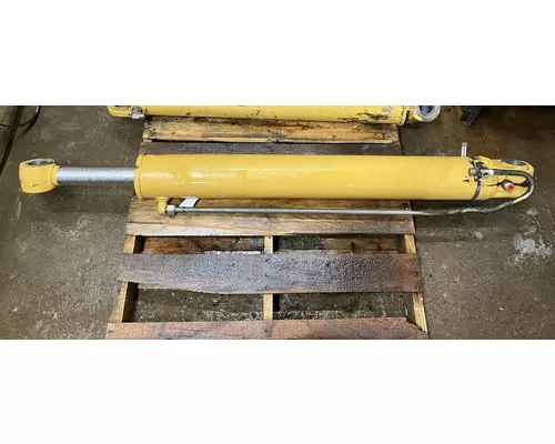 CAT 430D Equip Hydraulic Cylinder