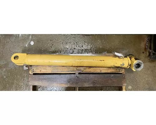 CAT 430D Equip Hydraulic Cylinder