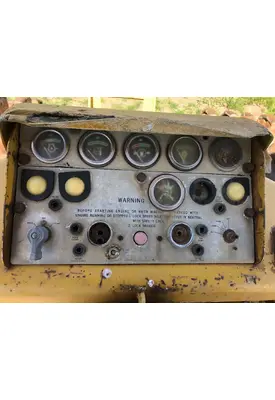 CAT 825B Equip Instrument Cluster
