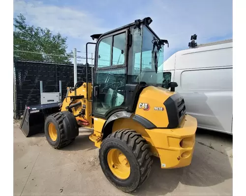 CAT 903D Used Trucks