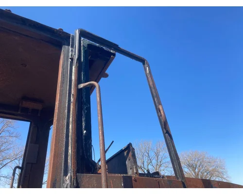 CAT 928G Equip Cab Entry Door