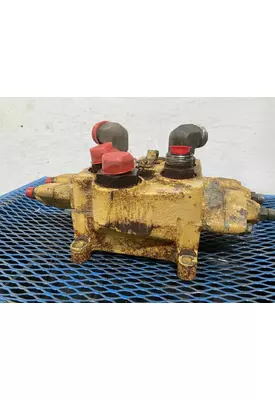 CAT 928G Equip Hydraulic Valve