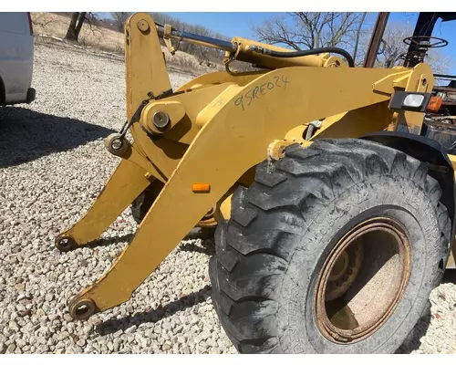 CAT 928G Equip Loader Arm