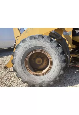 CAT 928G Equip Tire and Rim