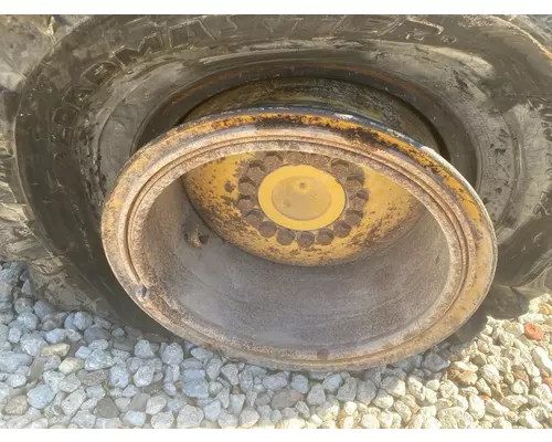 CAT 928G Equip Wheel