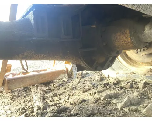 CAT 930 Equip Axle