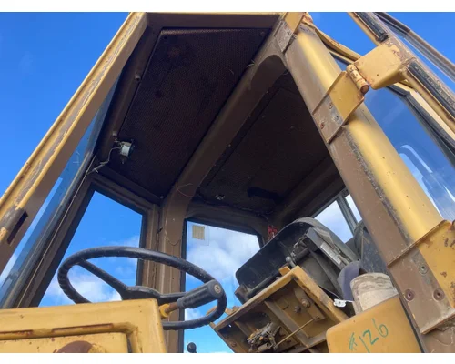 CAT 930 Equip Cab