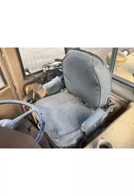 CAT 930 Equip Seat