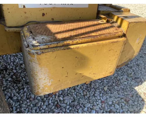 CAT 950F Battery Box