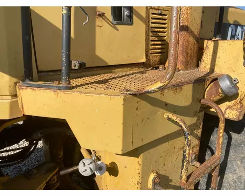 CAT 950F Equip Fender