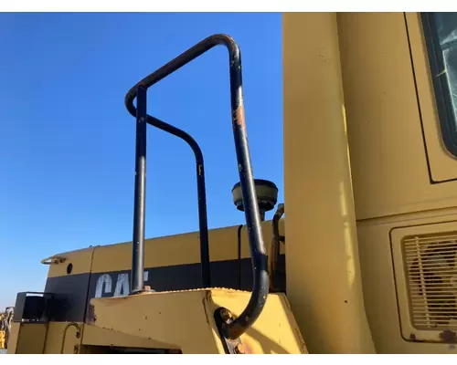 CAT 950F Equip Handrail