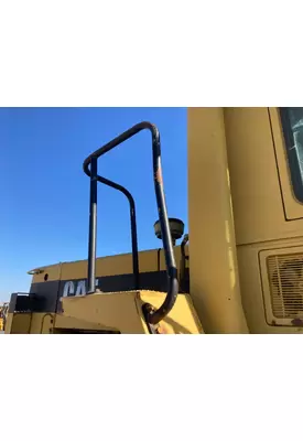 CAT 950F Equip Handrail