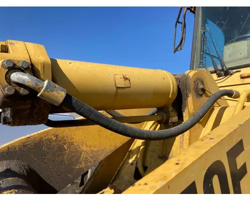 CAT 950F Equip Hydraulic Cylinder